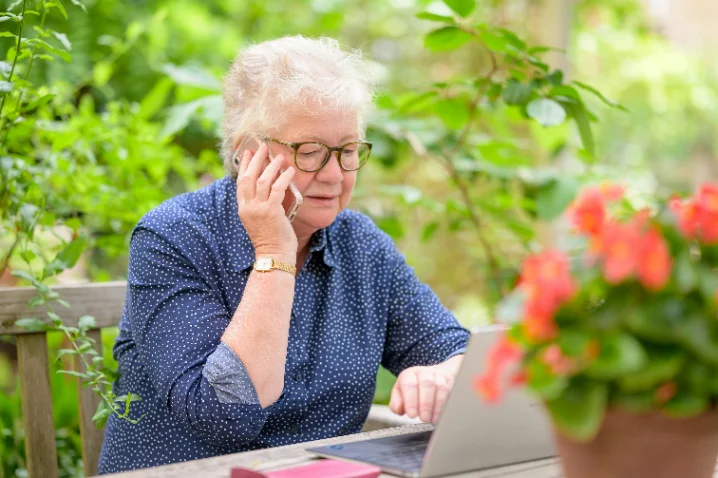 An advocate taking the first call